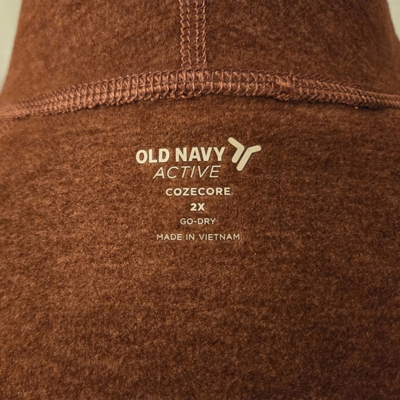 Old Navy Cozycore Crop Hoodie - Picture 5 of 5